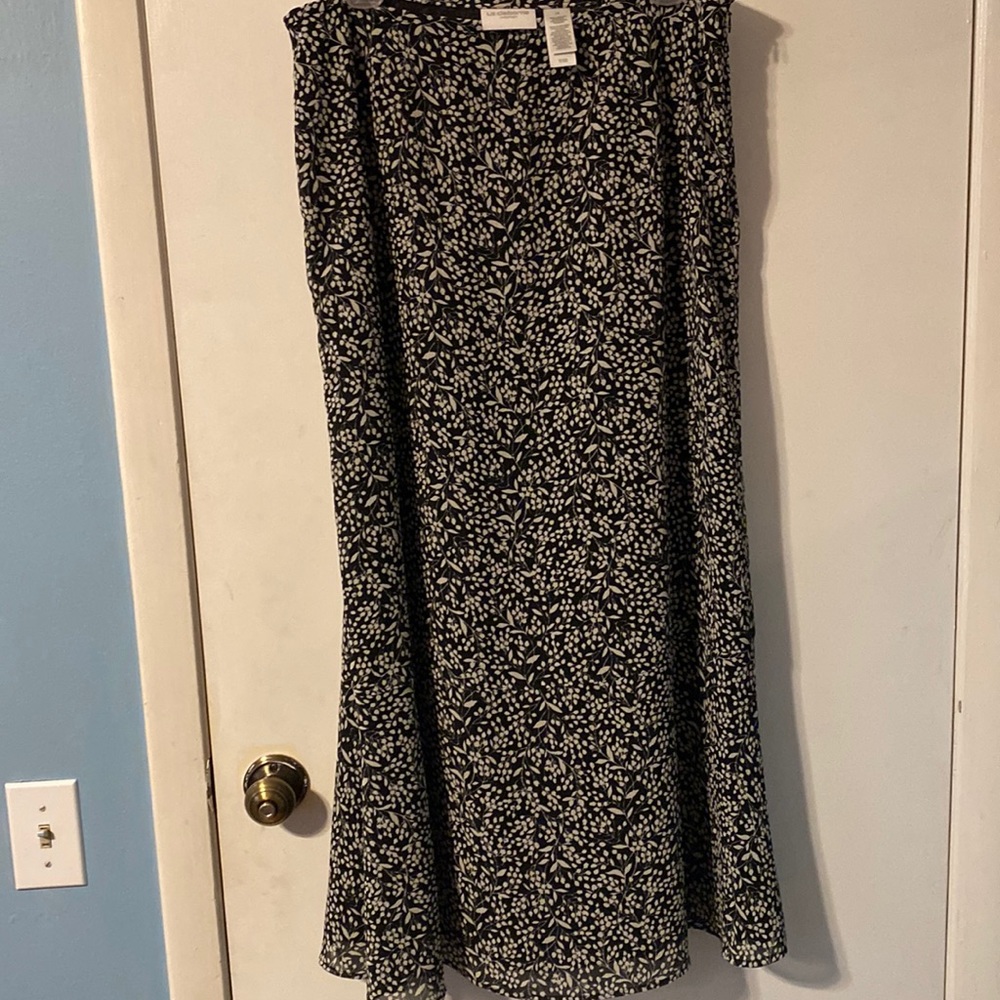 Womens skirt size 14